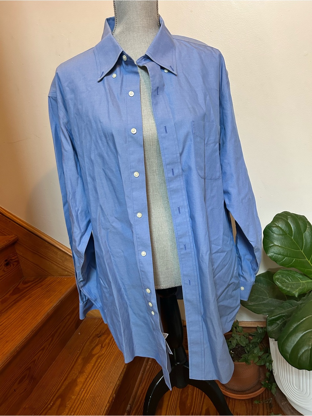 Brooks Brothers Light Blue Men's Dress Shirt with Chest Pocket